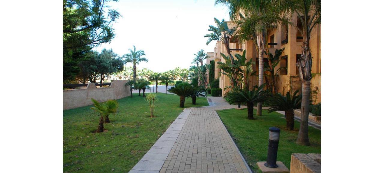 Los Jardines By Homa Apartment Isla del Moral Luaran gambar